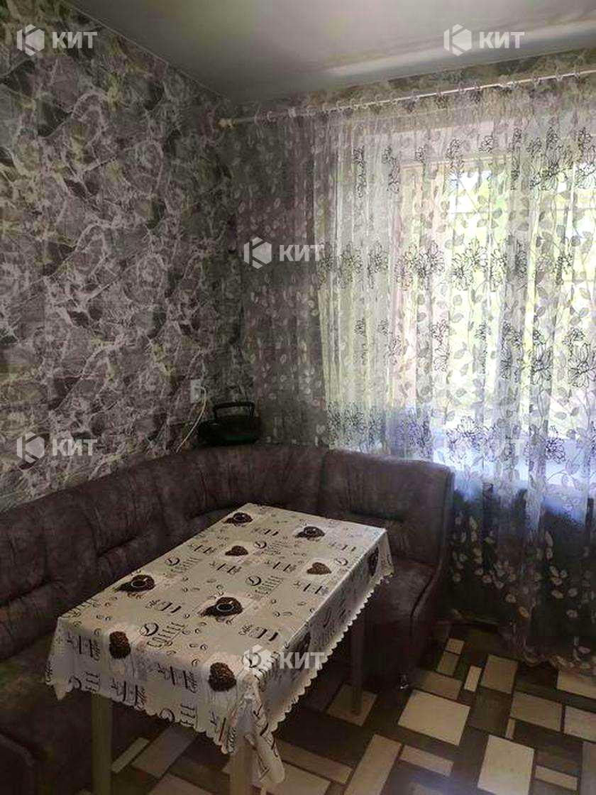 1869518622907978
