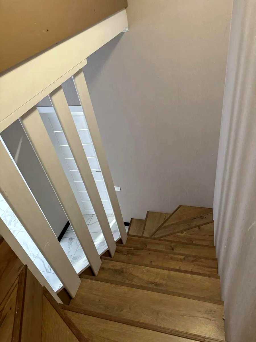 1869519022751309