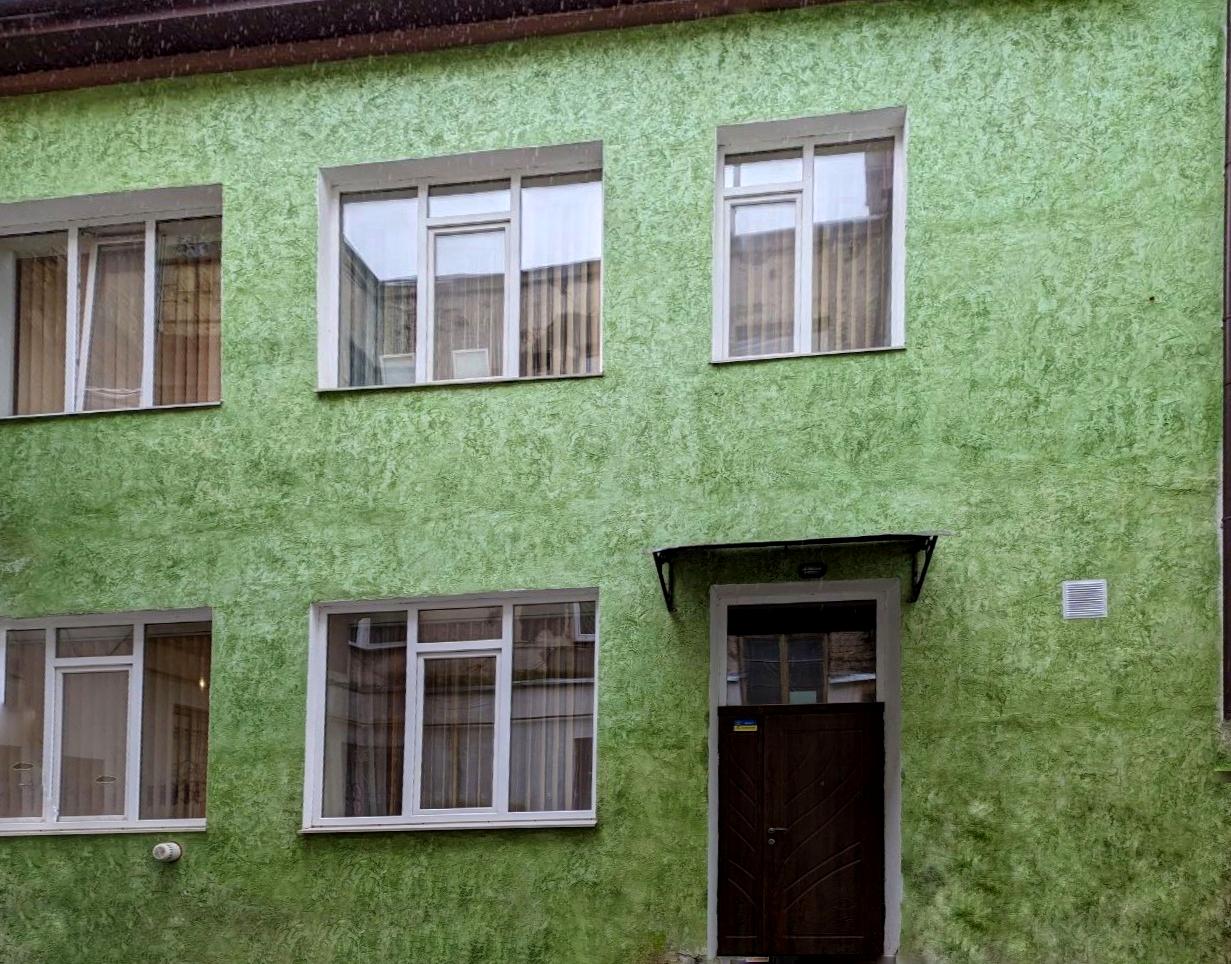 1869520365637249