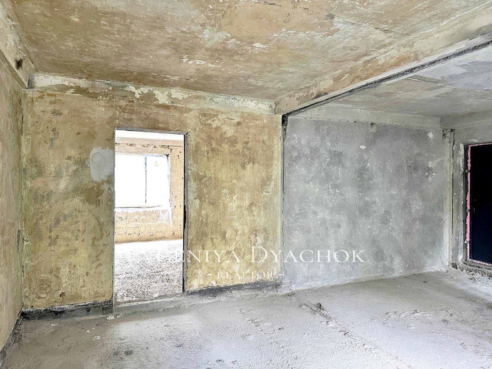 1869522824312279