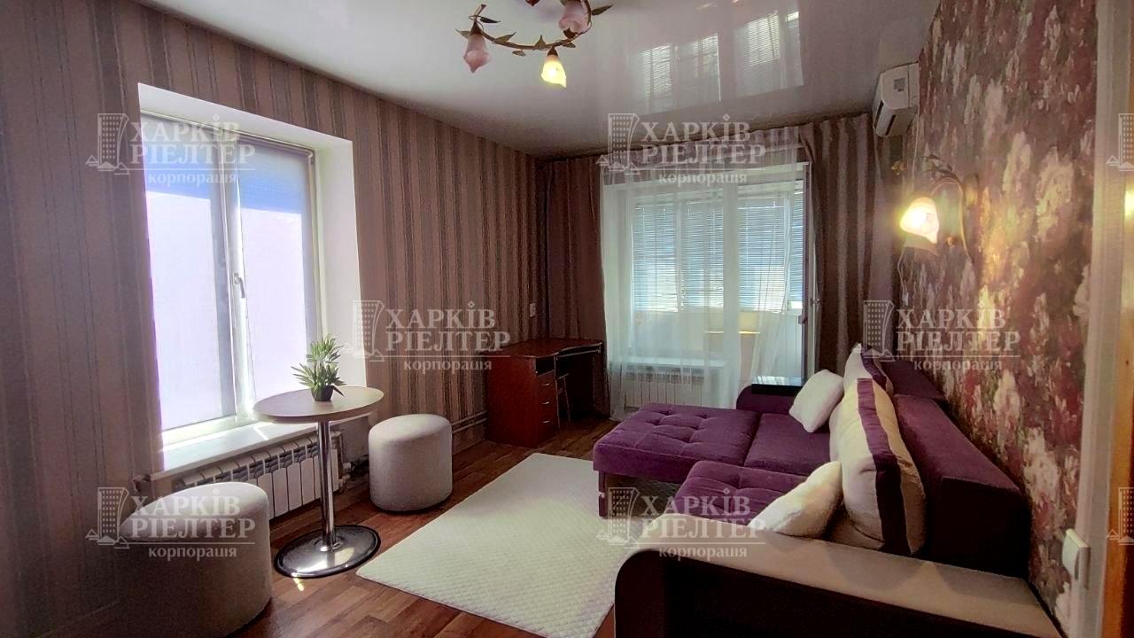 1869526334102221
