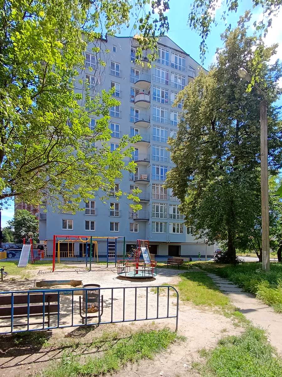 1869528492523155