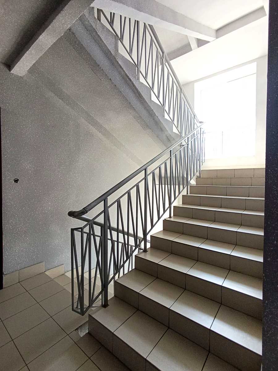 1869528503862530