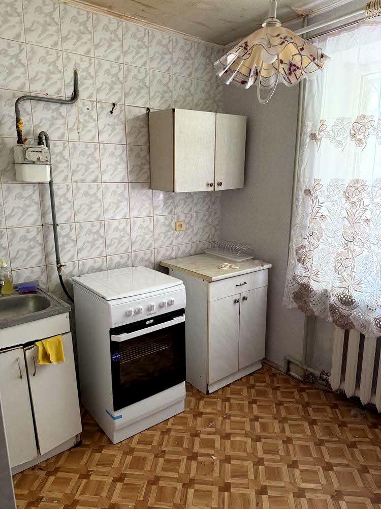1869531442662615