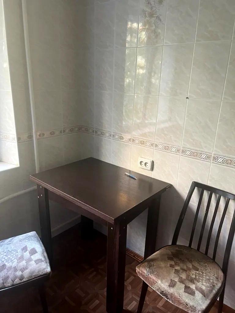 1869533954964781