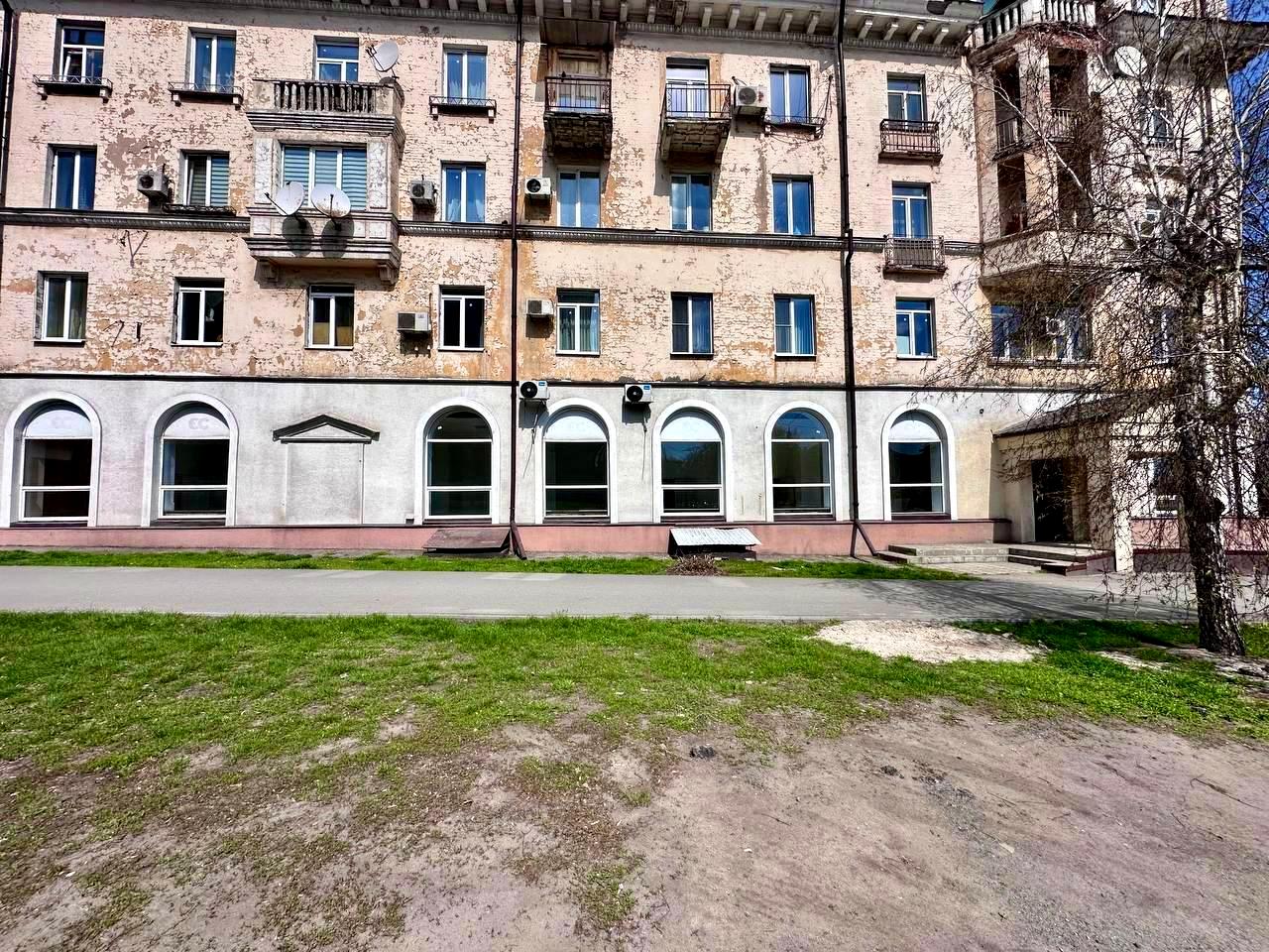 1869537714369574