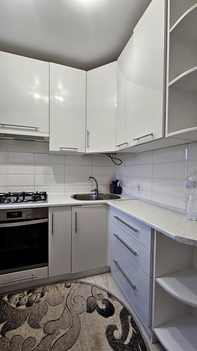 1869579826665433