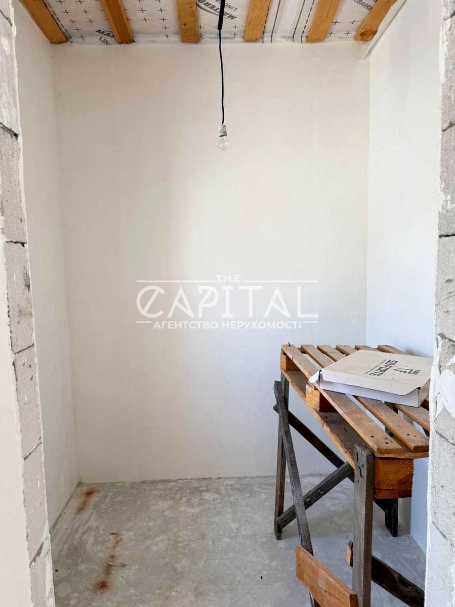 1869592941392010