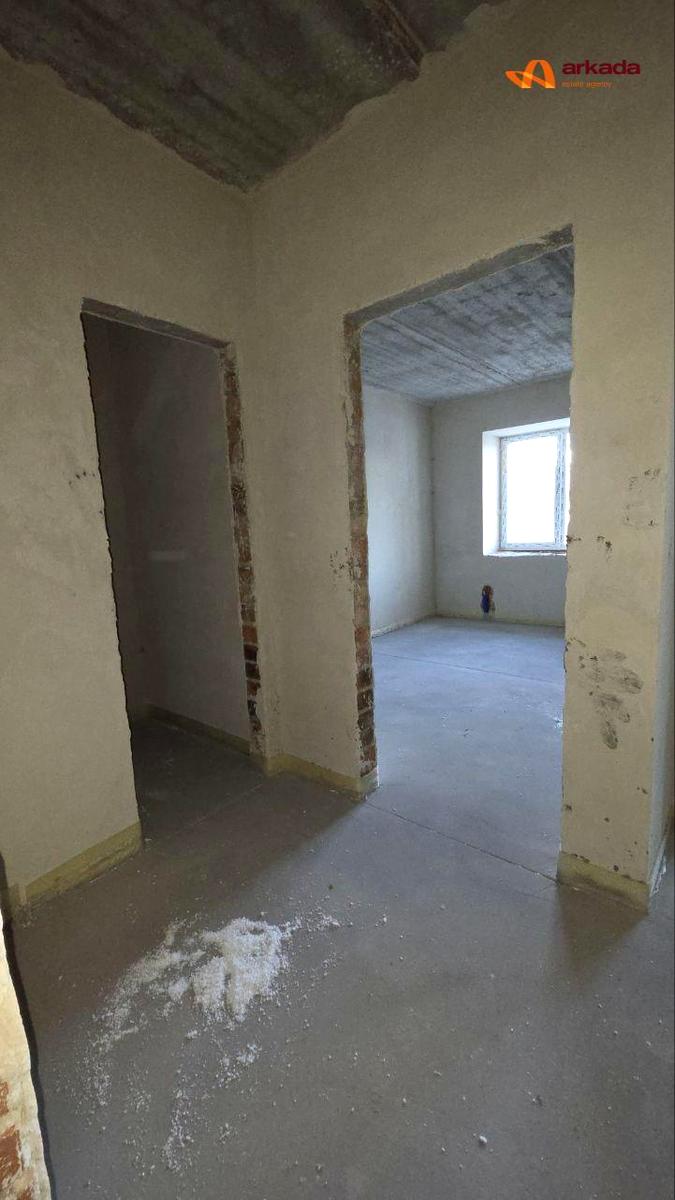 1869593969151123