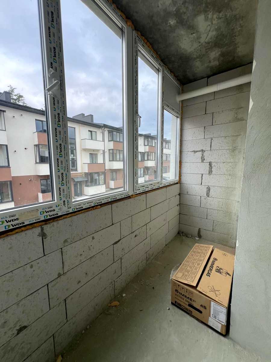 1869595930791703