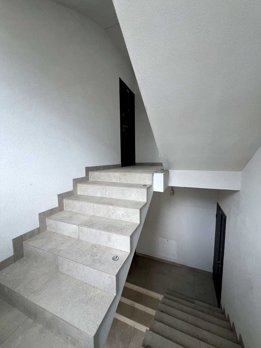1869595930853180