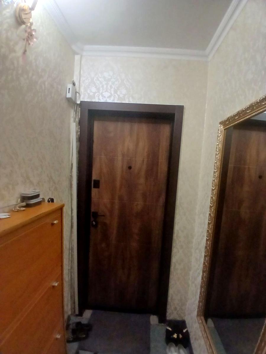 1869598414847771
