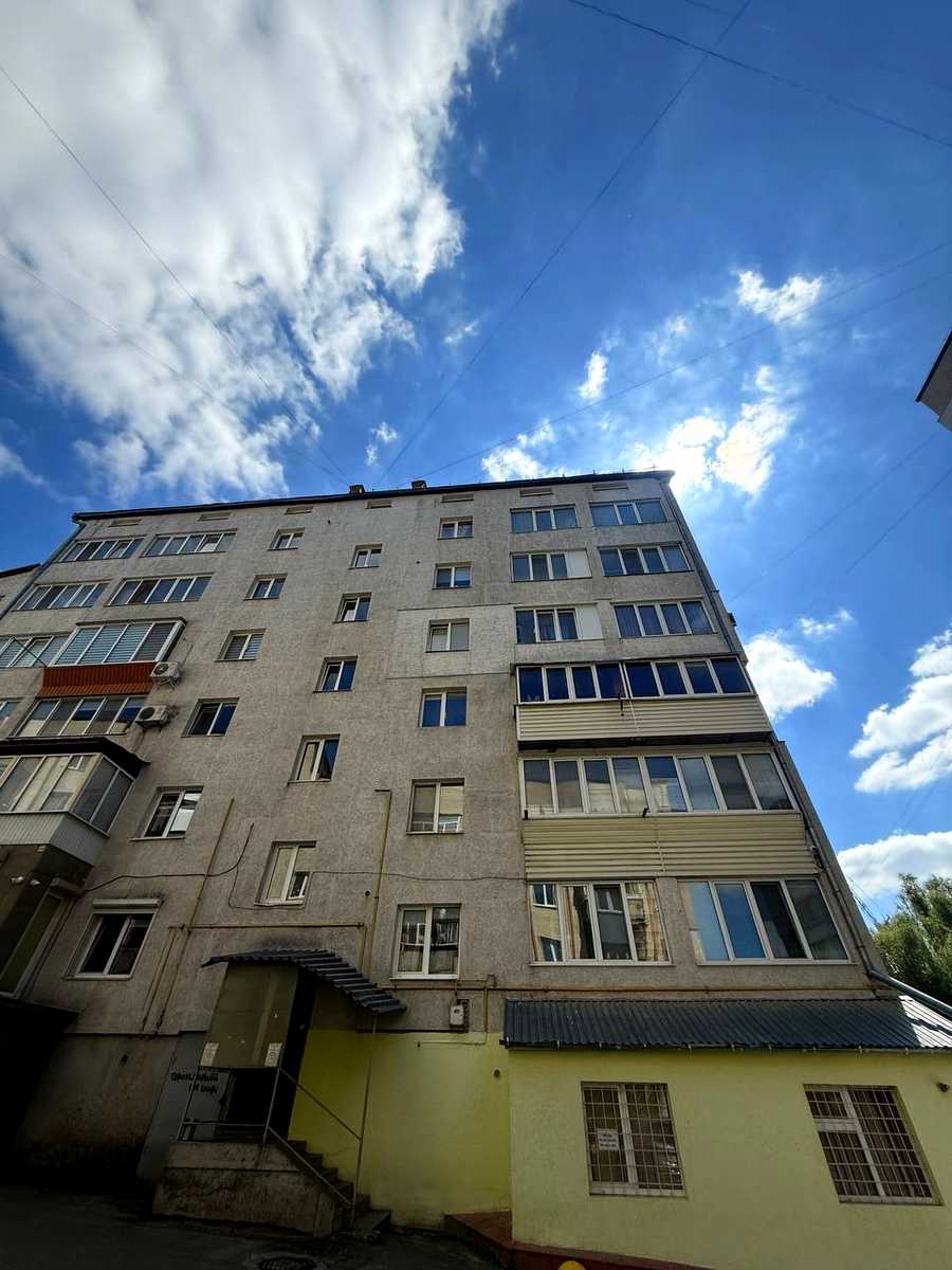 1869598755262395