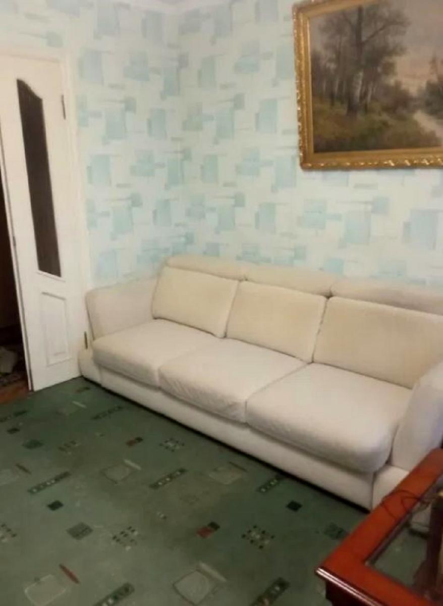 1869598901411983