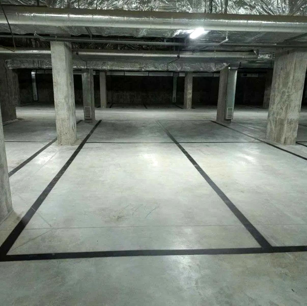 1869605075640412