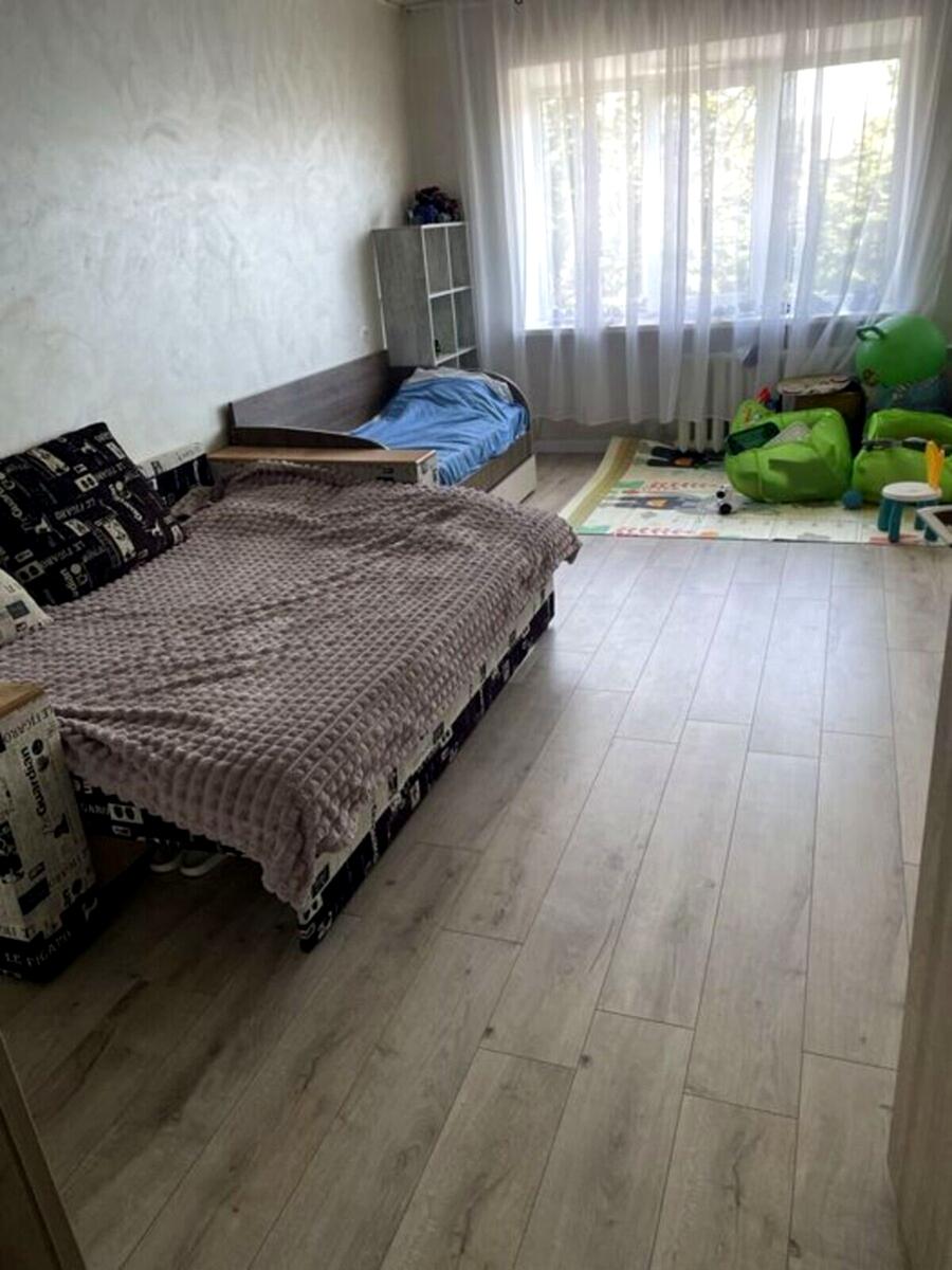 1869605139459022