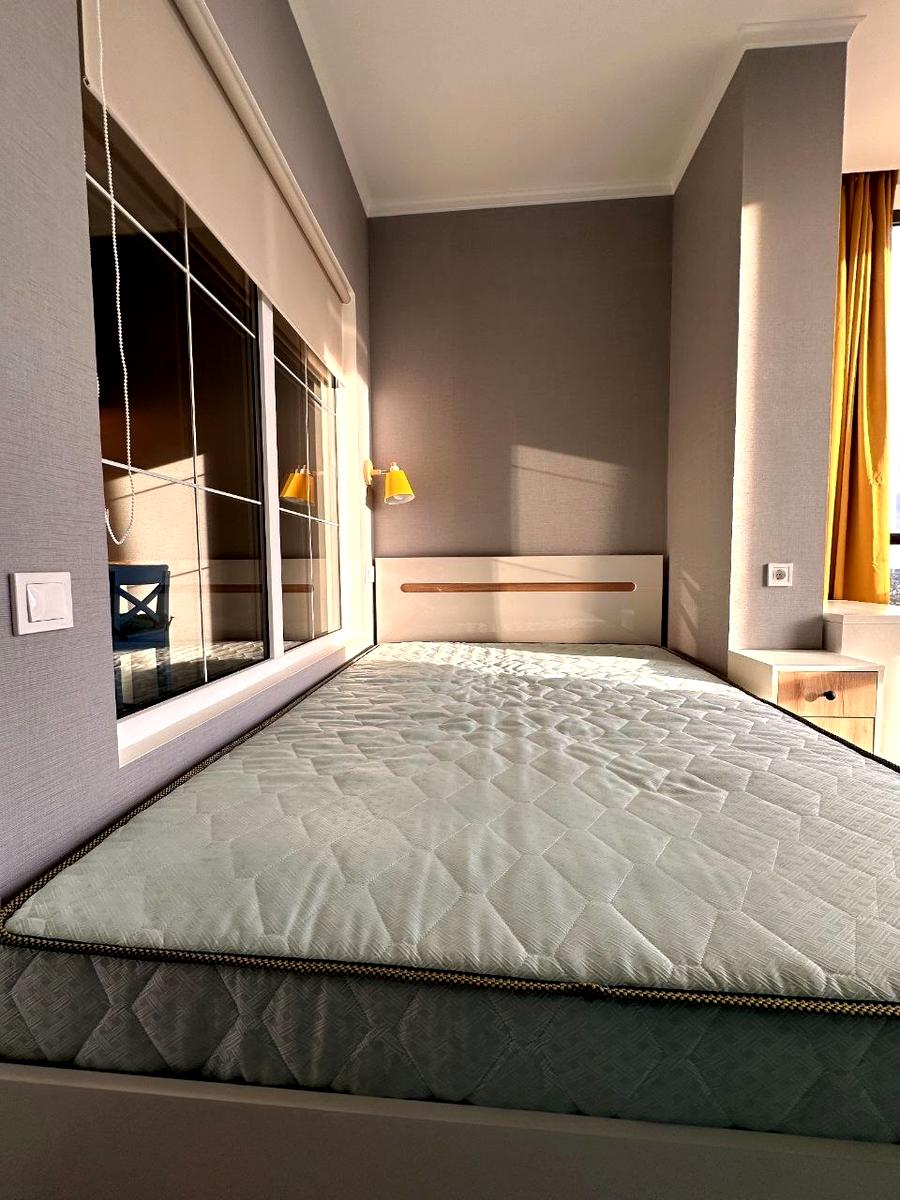 1869605555145941