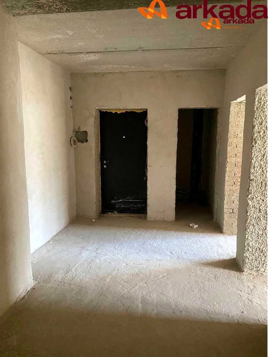 1869606993922695