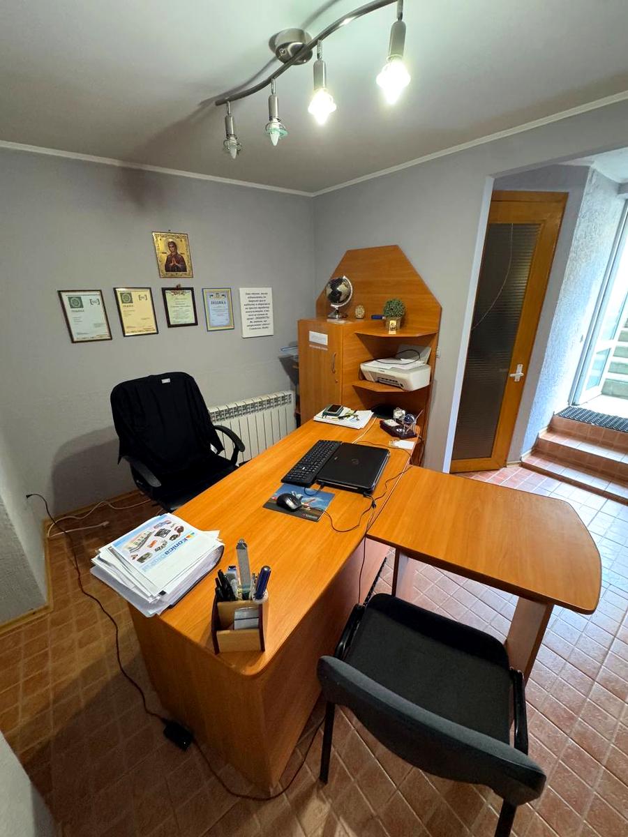 1869607499080791