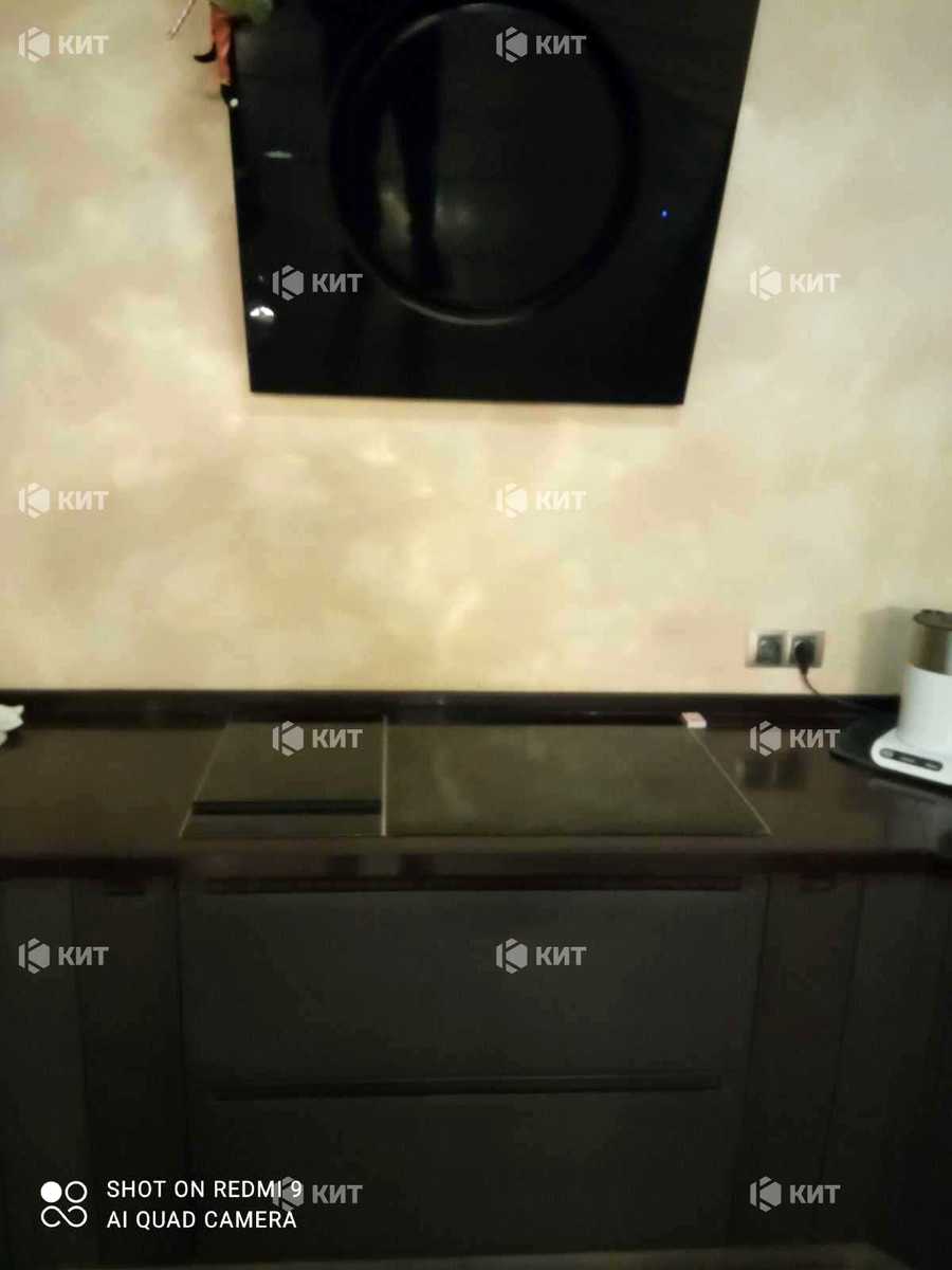 1869611758273569