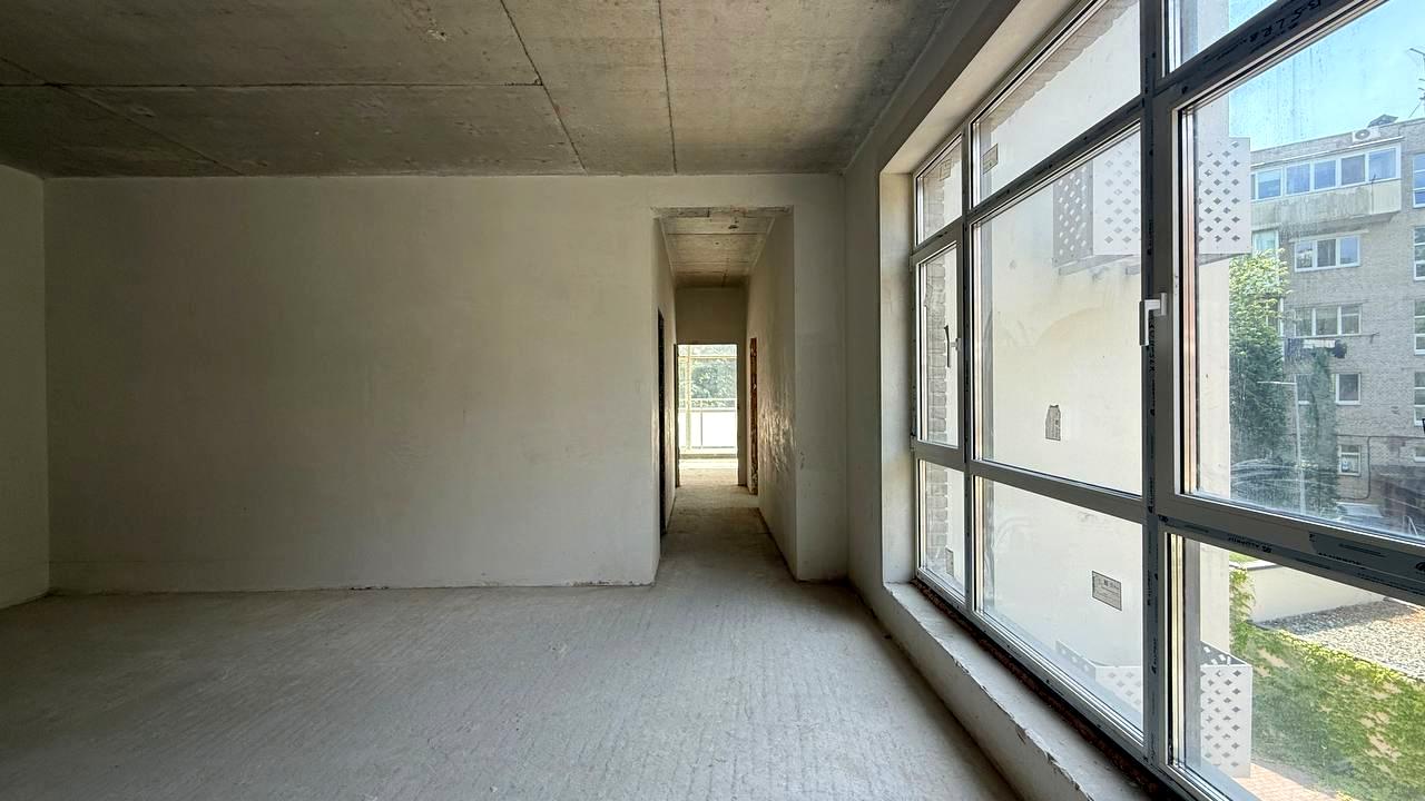 1869612042008134