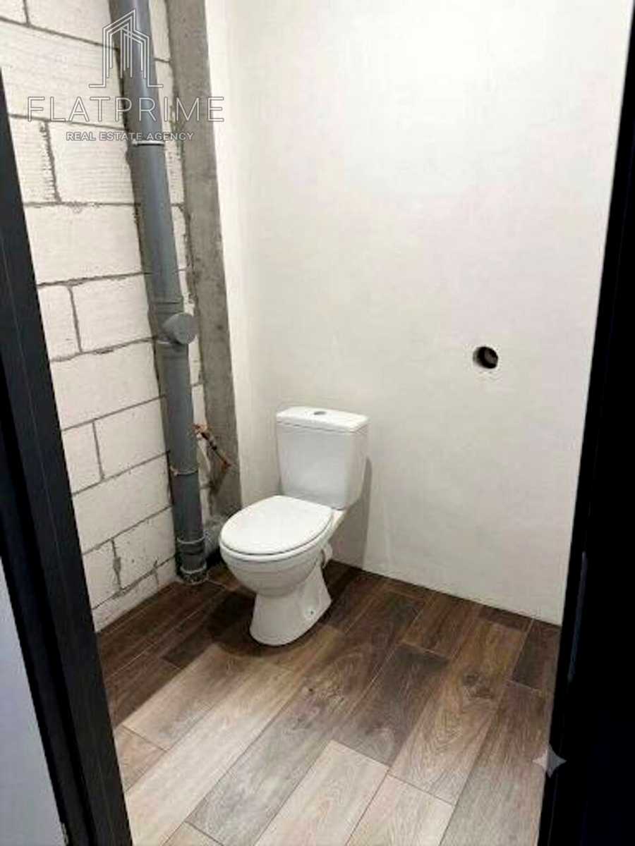 1869623493860055