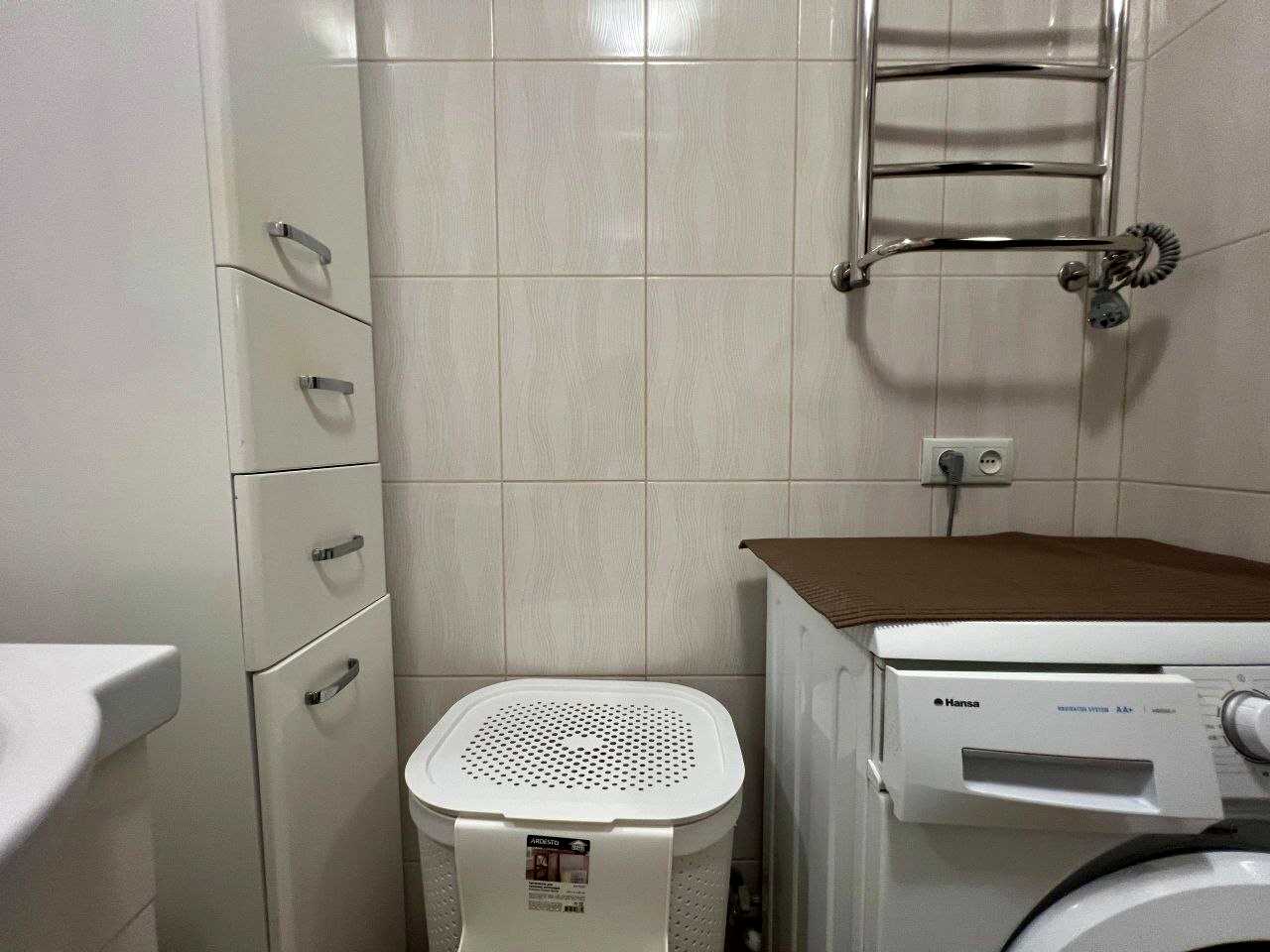 1869628468536726