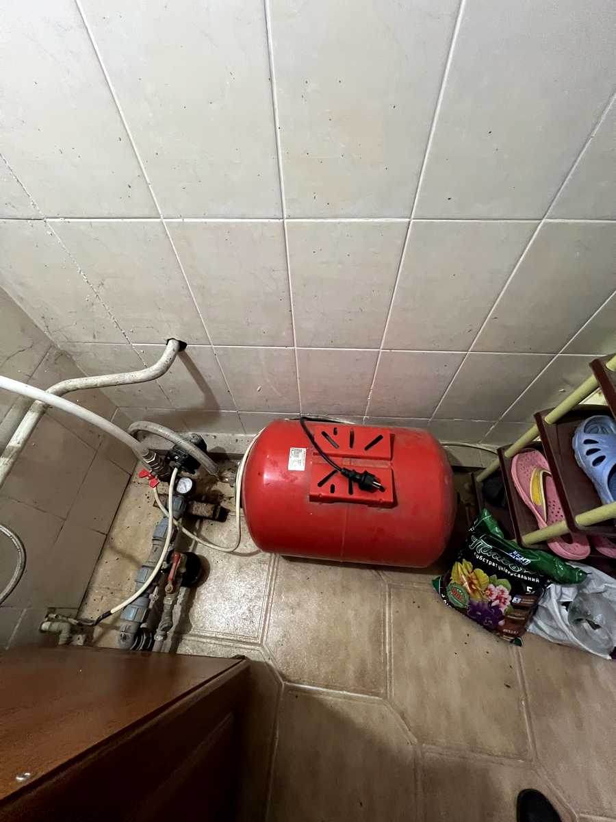 1869665782801594