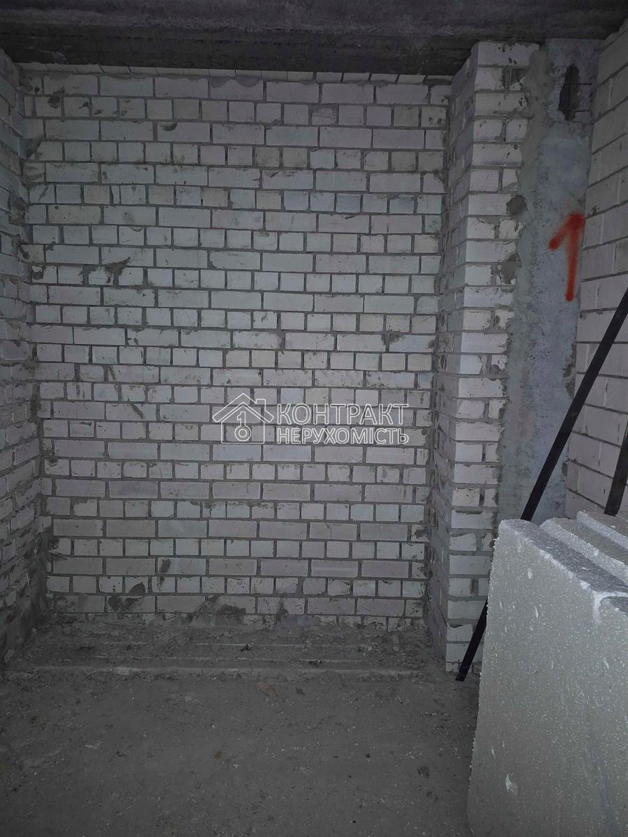 1869672206098743