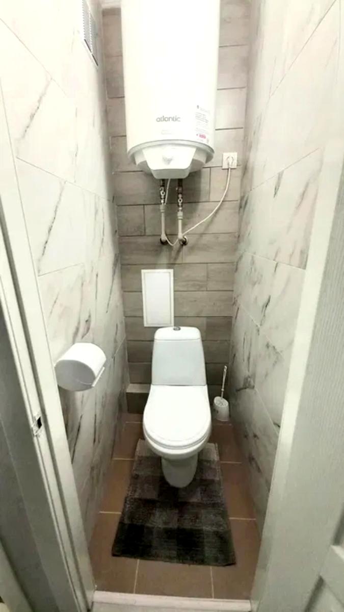 1869674230741902