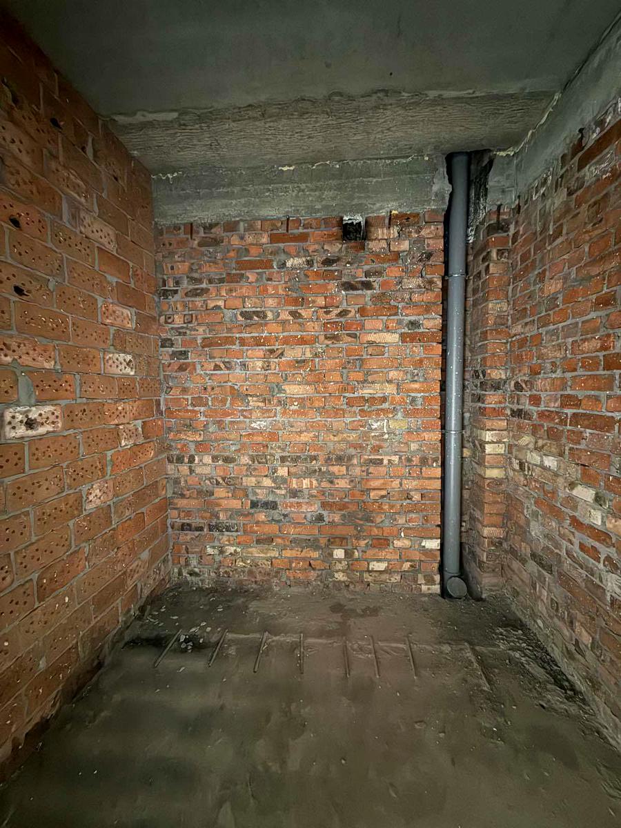 1869679126536849