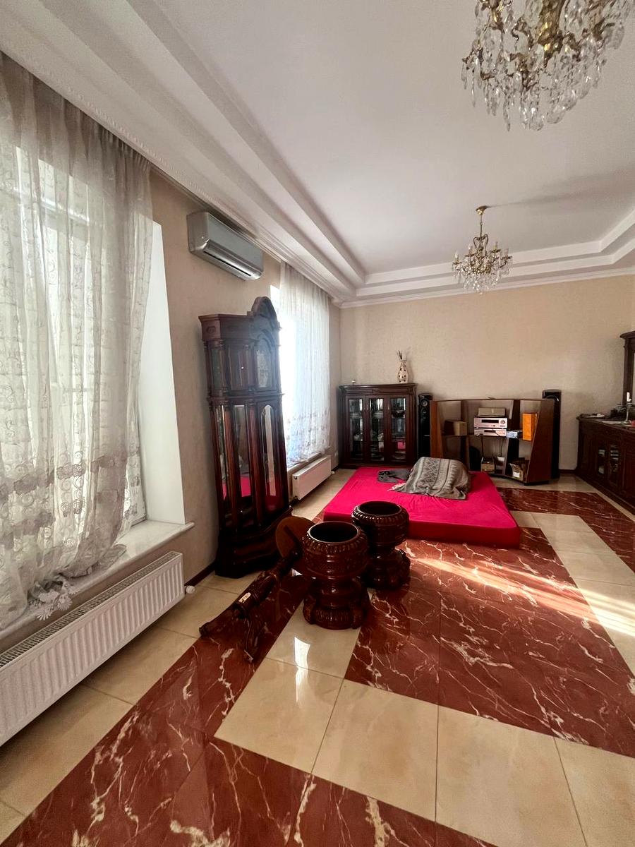Дом по адресу ул. Грушевского (площадь 422 м²) - imageAlt 2 Дом по адресу ул. Грушевского (площадь 422 м²) - Atlanta.ua - imageAlt 2