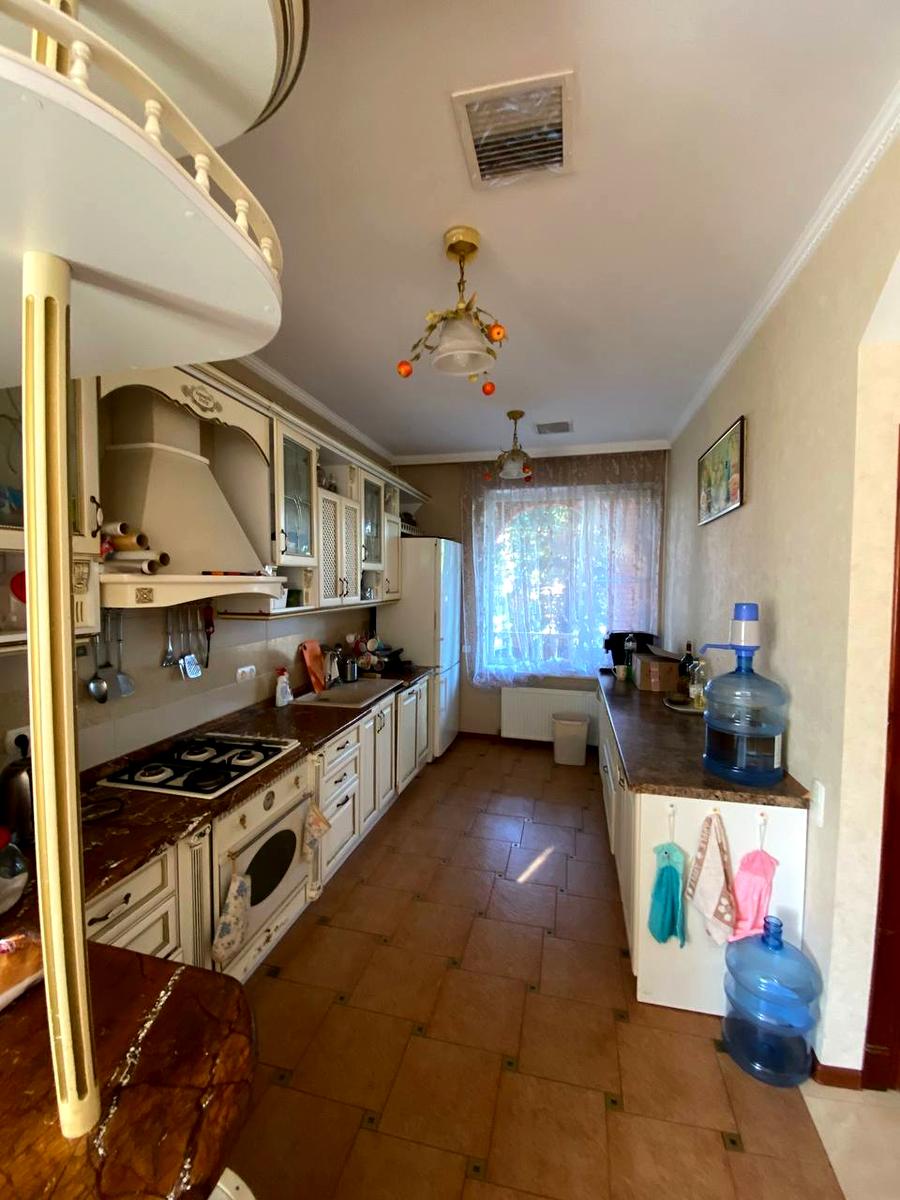 Дом по адресу ул. Грушевского (площадь 422 м²) - imageAlt 15 Дом по адресу ул. Грушевского (площадь 422 м²) - Atlanta.ua - imageAlt 15