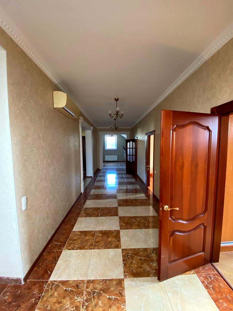 Дом по адресу ул. Грушевского (площадь 422 м²) - imageAlt 23 Дом по адресу ул. Грушевского (площадь 422 м²) - Atlanta.ua - imageAlt 23
