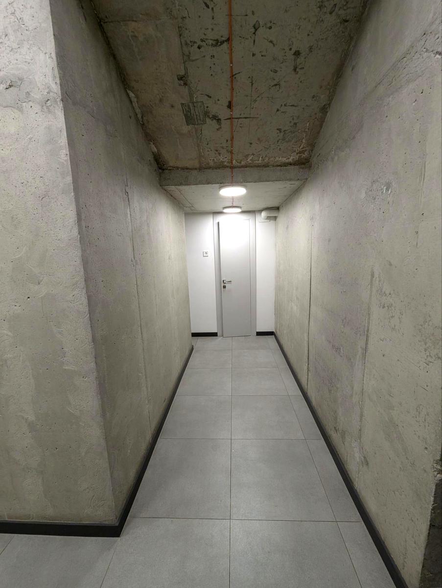 1869682627659358