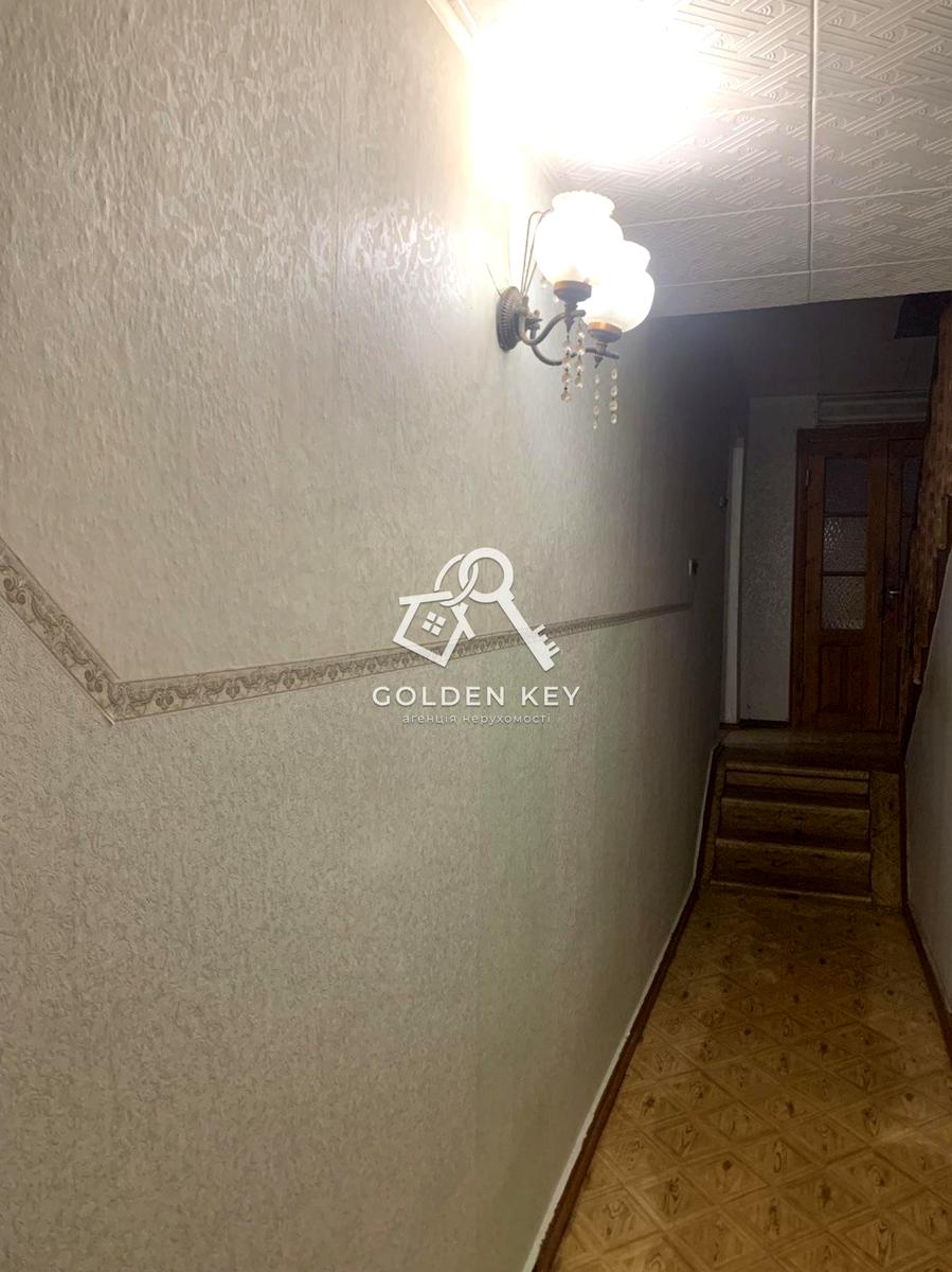 1869685585385348