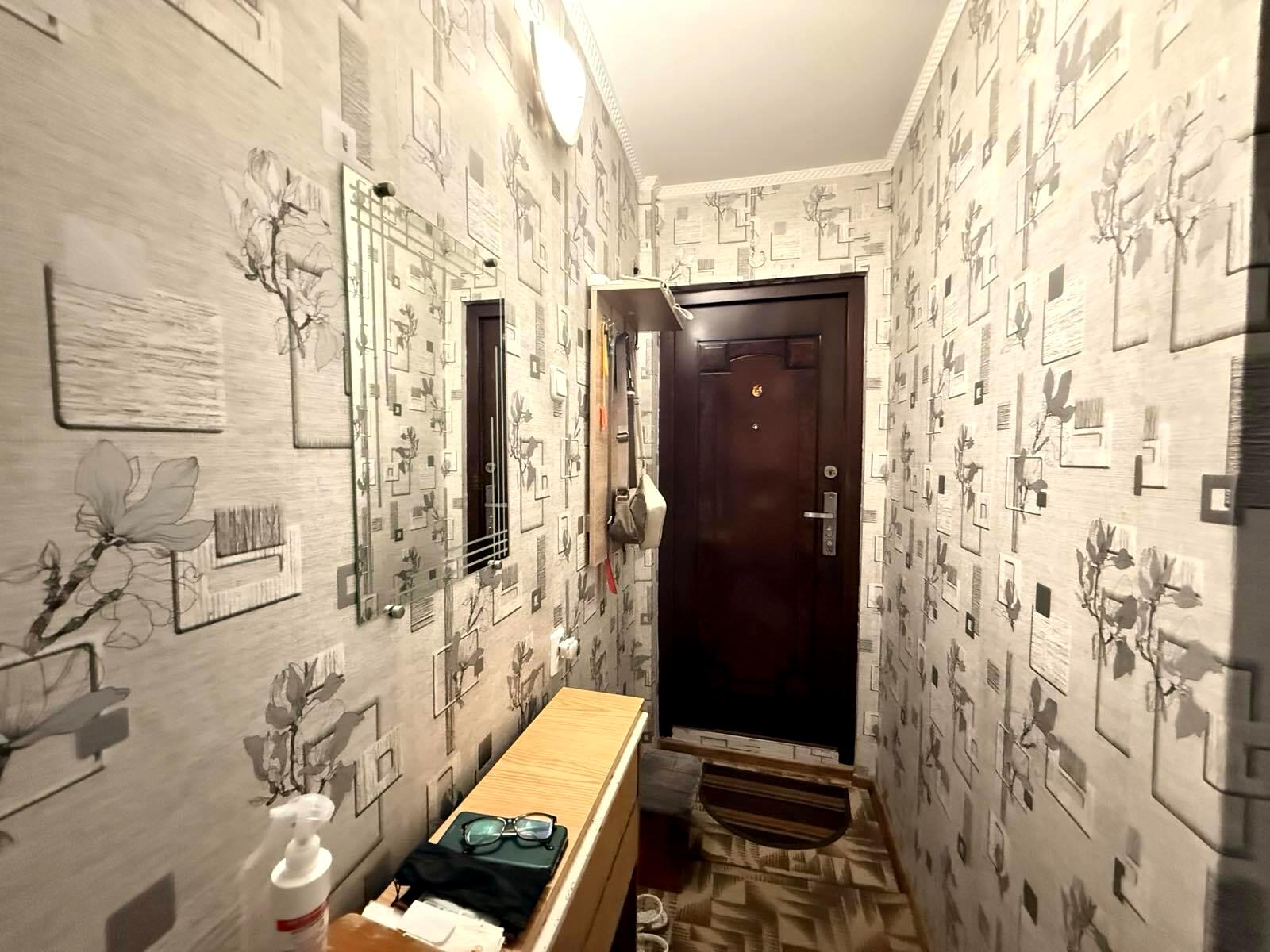 1869685871802602
