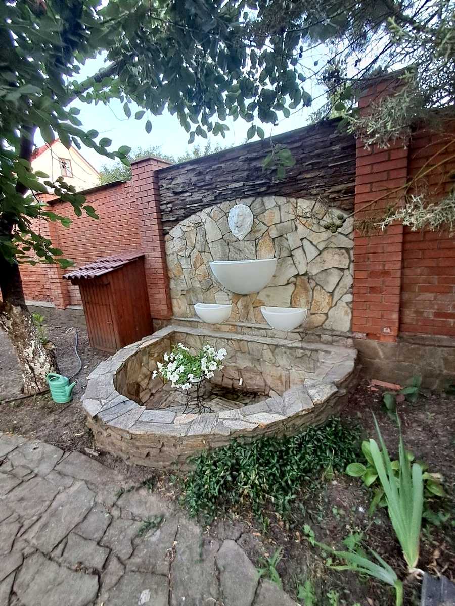 1869686199970019