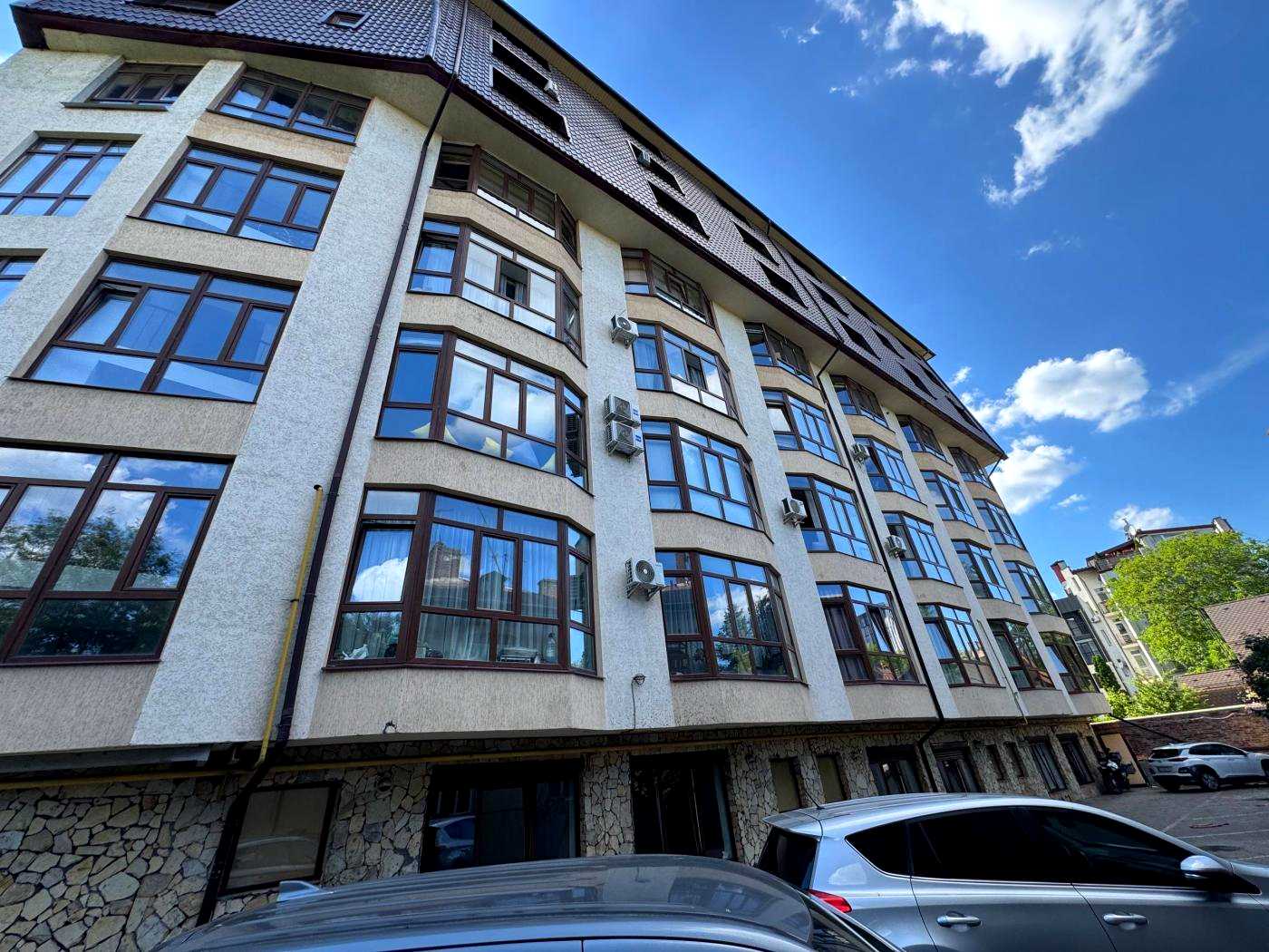 1869686991919769