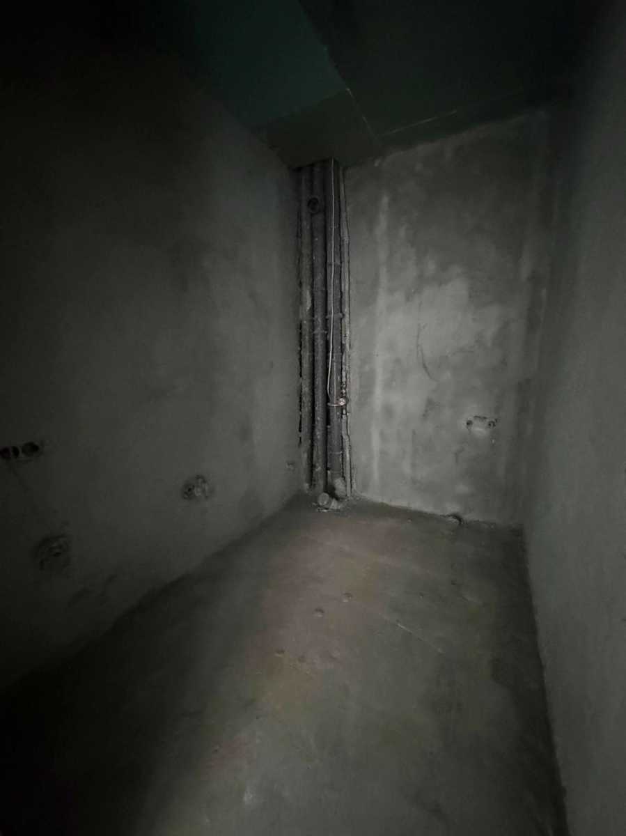 1869686992783378