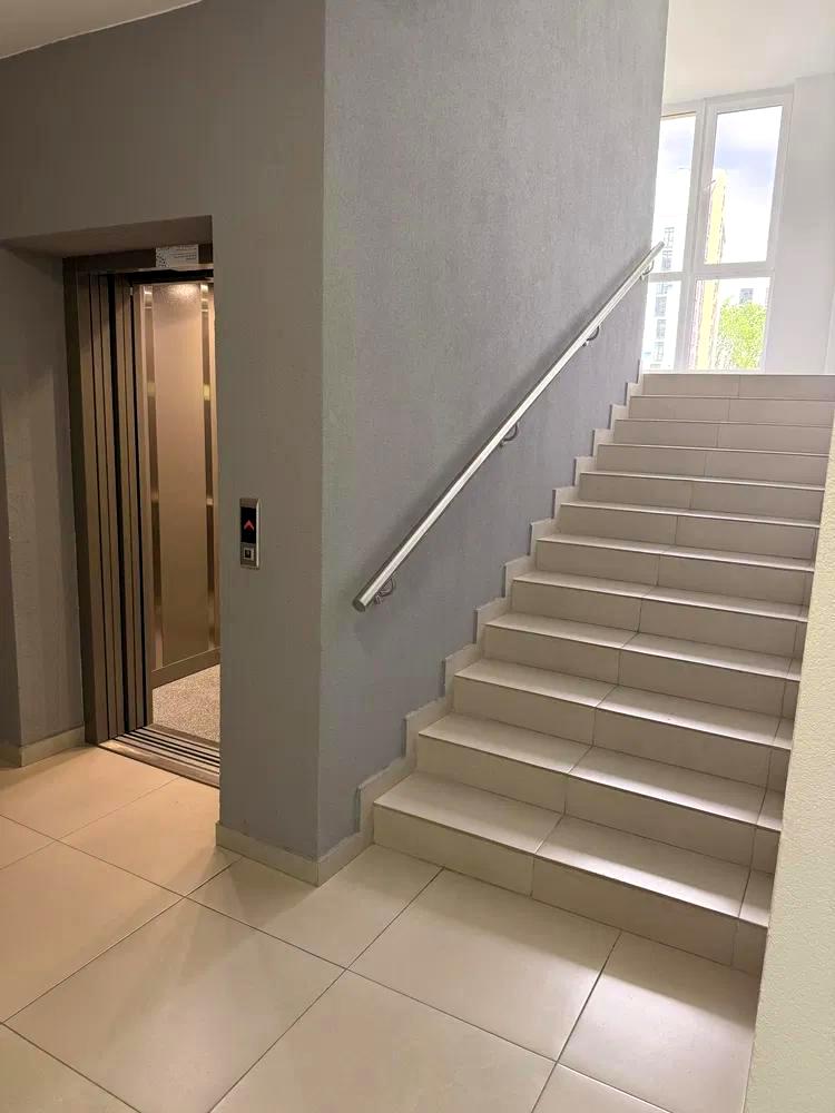 1869686996143476