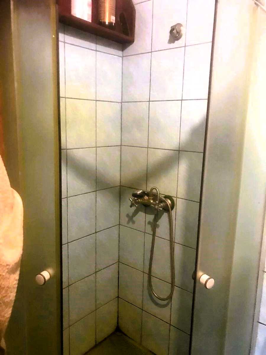1869687229304263