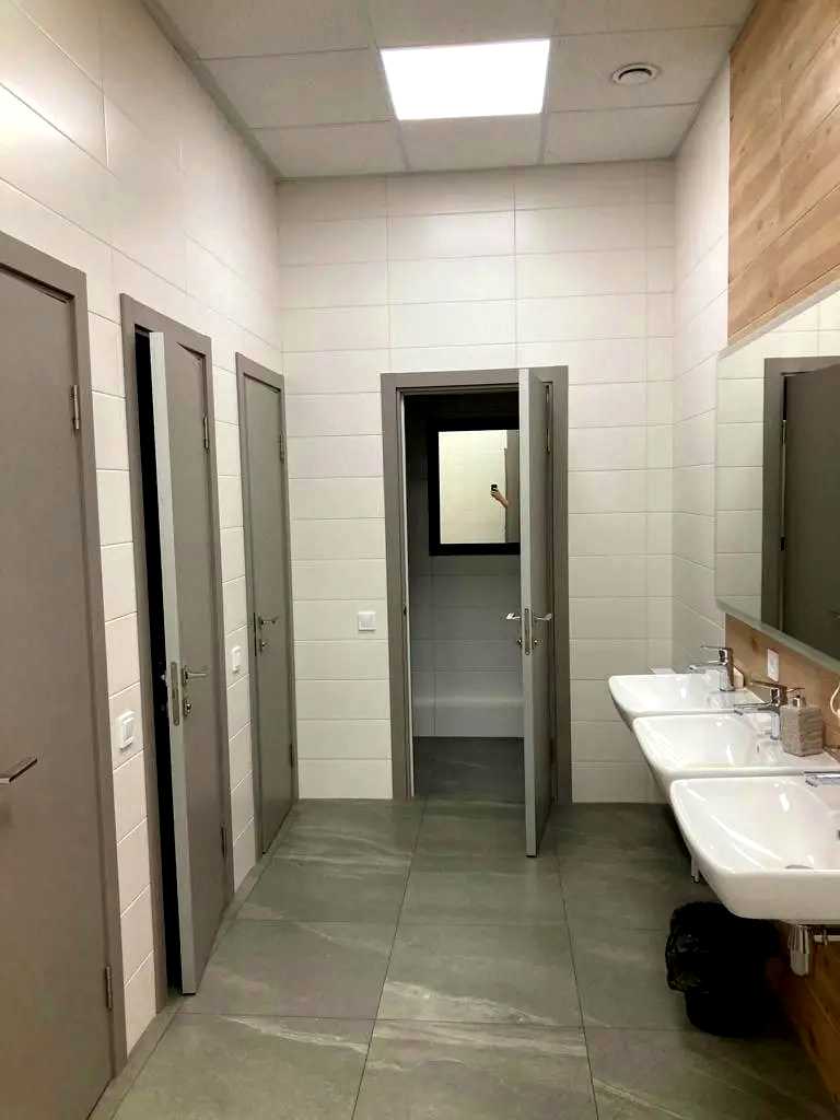 1869688238125276