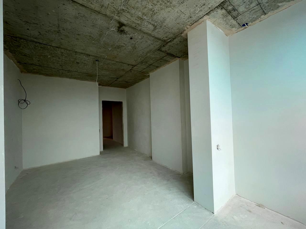 1869690230796668