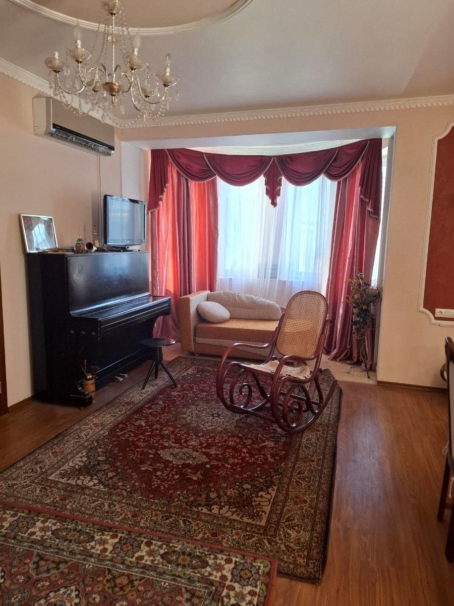 Дом по адресу ул. Новобереговая (площадь 242 м²) - фото 3 Дом по адресу ул. Новобереговая (площадь 242 м²) - Atlanta.ua - фото 3
