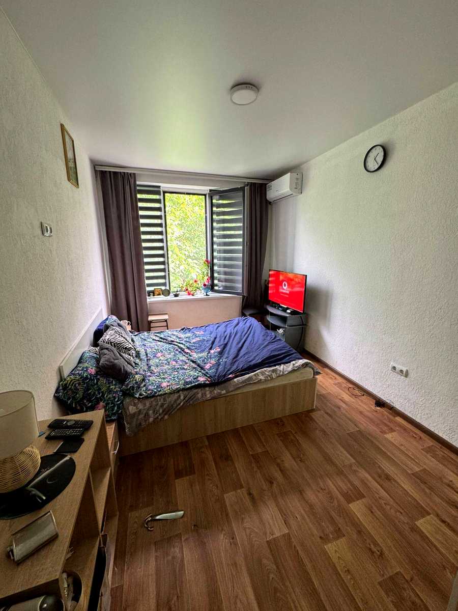 1869690672012462