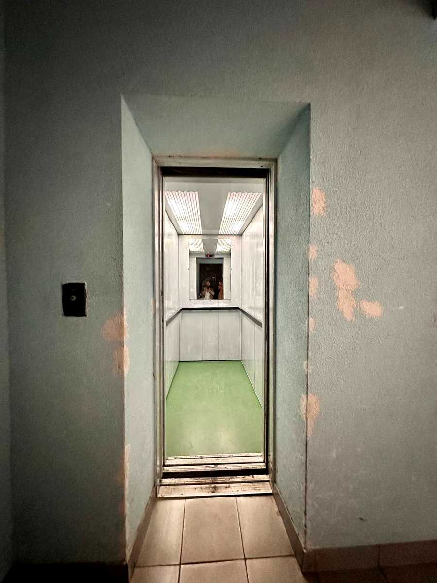 1869691013844735