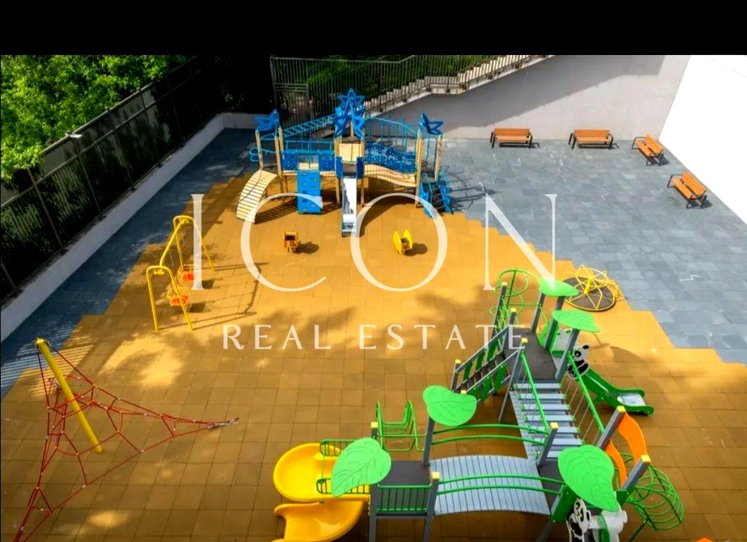 1869691905509366