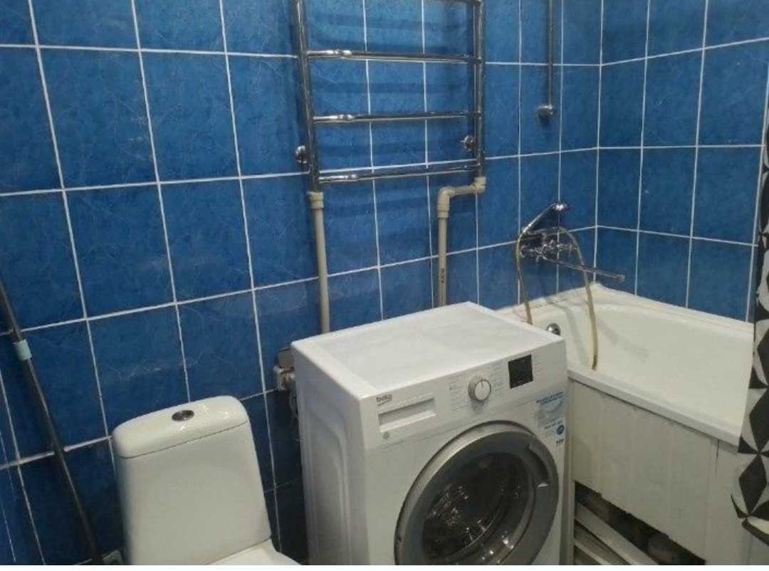 1869692307740409