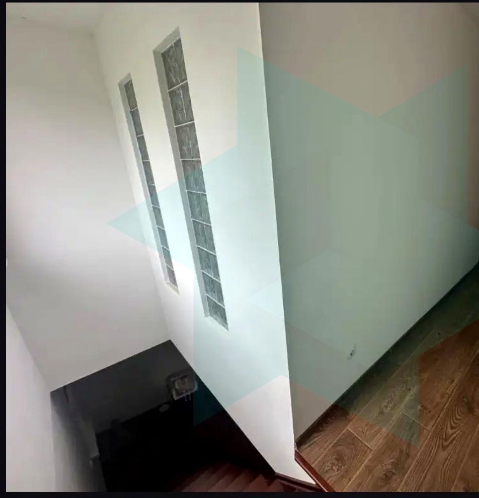 1869692345780340